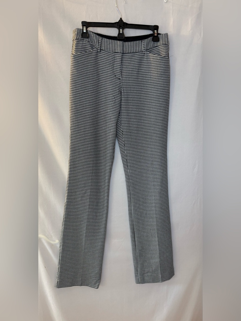 Express Editor Barely Boot Low Rise Houndstooth Pants (Size 6L)